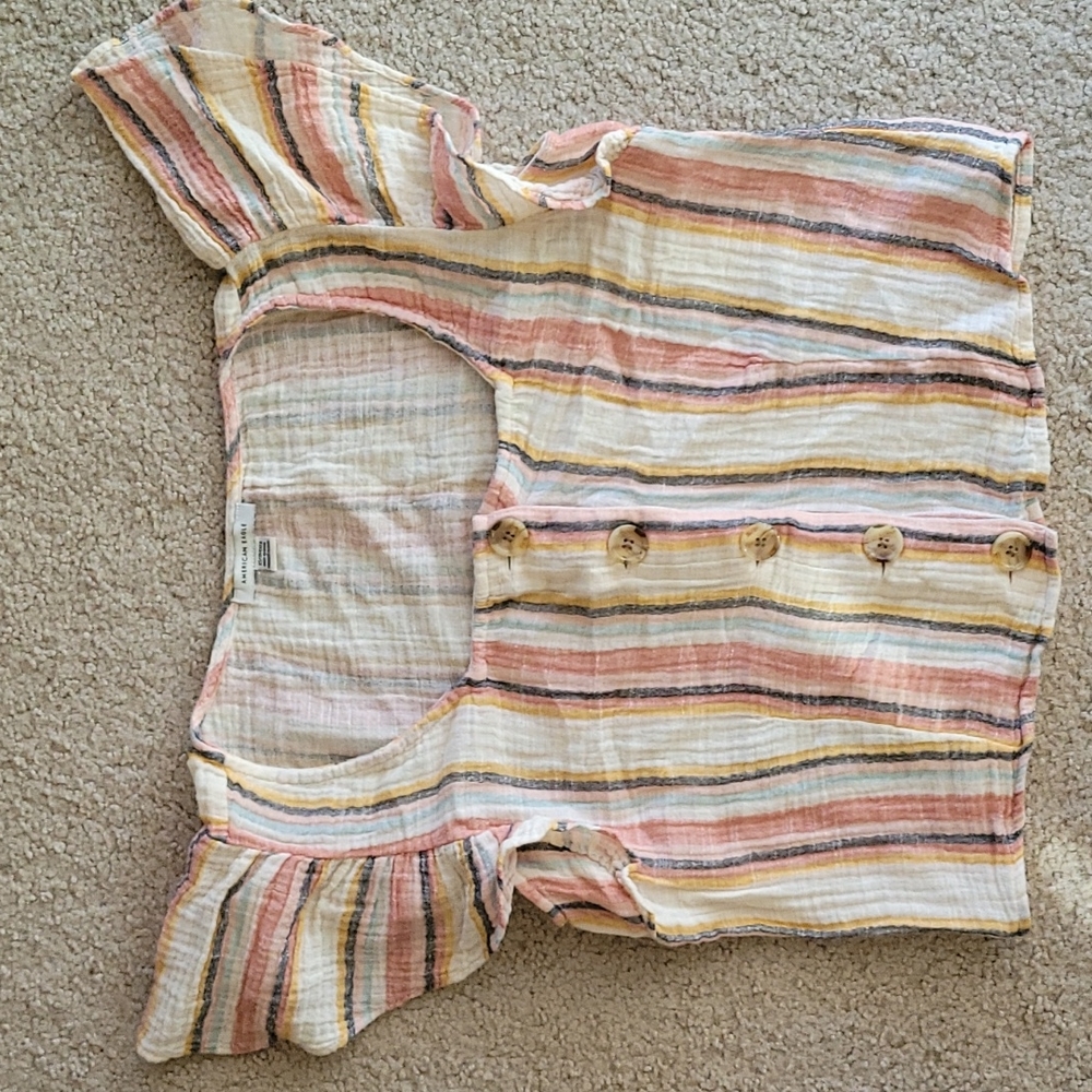 American Eagle fluttersleeve button up top, size xs, beige with stripes